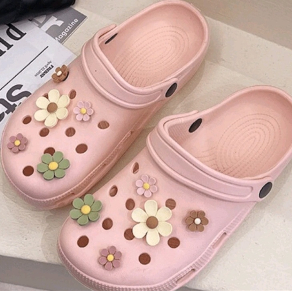 Croc charms